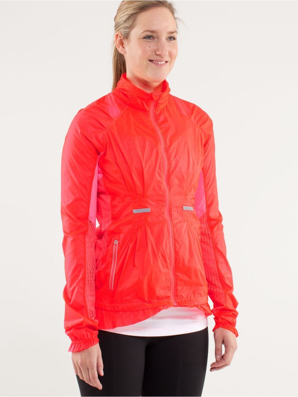 Lululemon Run: Wild Jacket Flash Pink Women’s Size 6 Lightweight Running